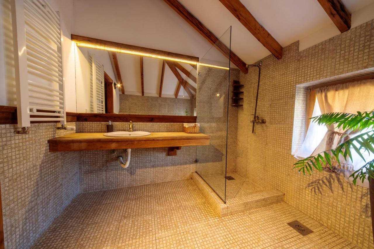 Woodland Resort Kragujevac Esterno foto