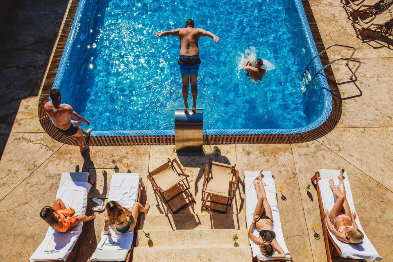 Woodland Resort Kragujevac Esterno foto