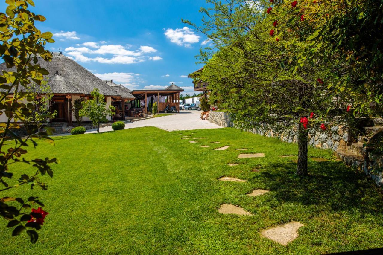 Woodland Resort Kragujevac Esterno foto