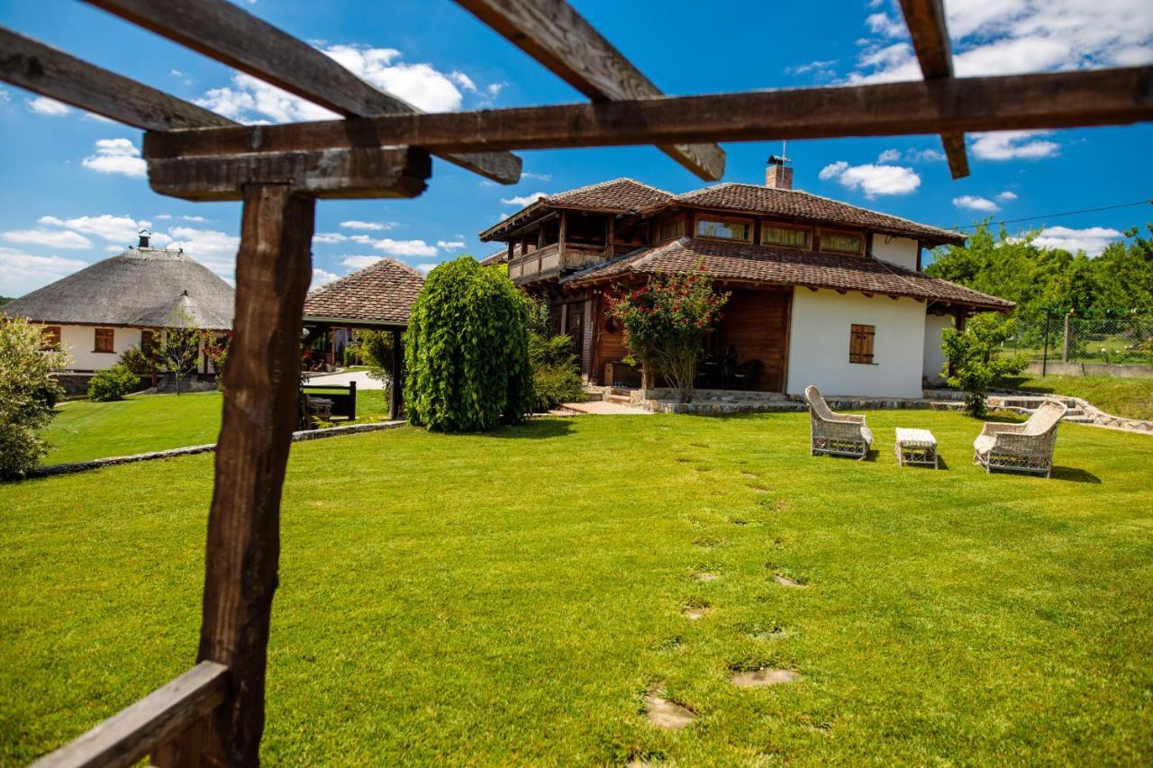 Woodland Resort Kragujevac Esterno foto