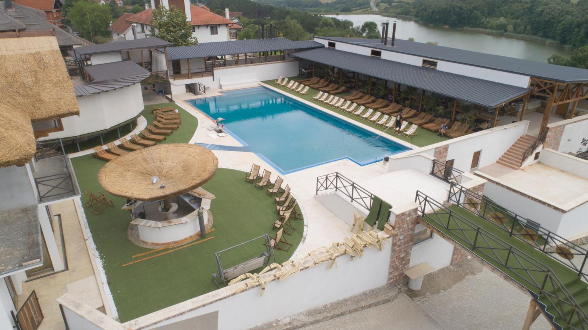 Woodland Resort Kragujevac Esterno foto